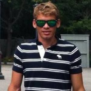 Meet your Posher, Sidney